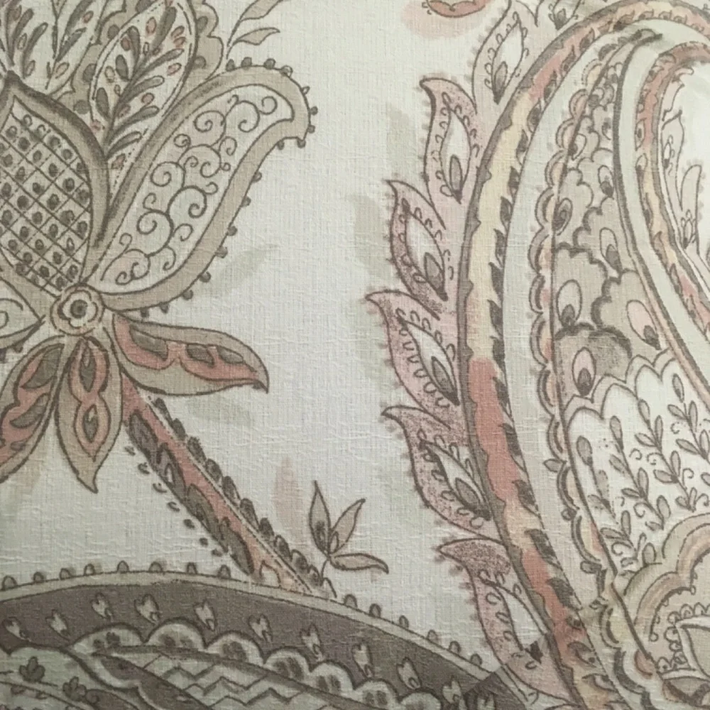 brand new Wamsutta Sutton 3-Piece FULL/QUEEN Comforter Set in Blush Pink Paisley